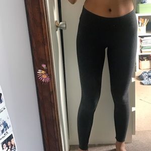 TNA Leggings